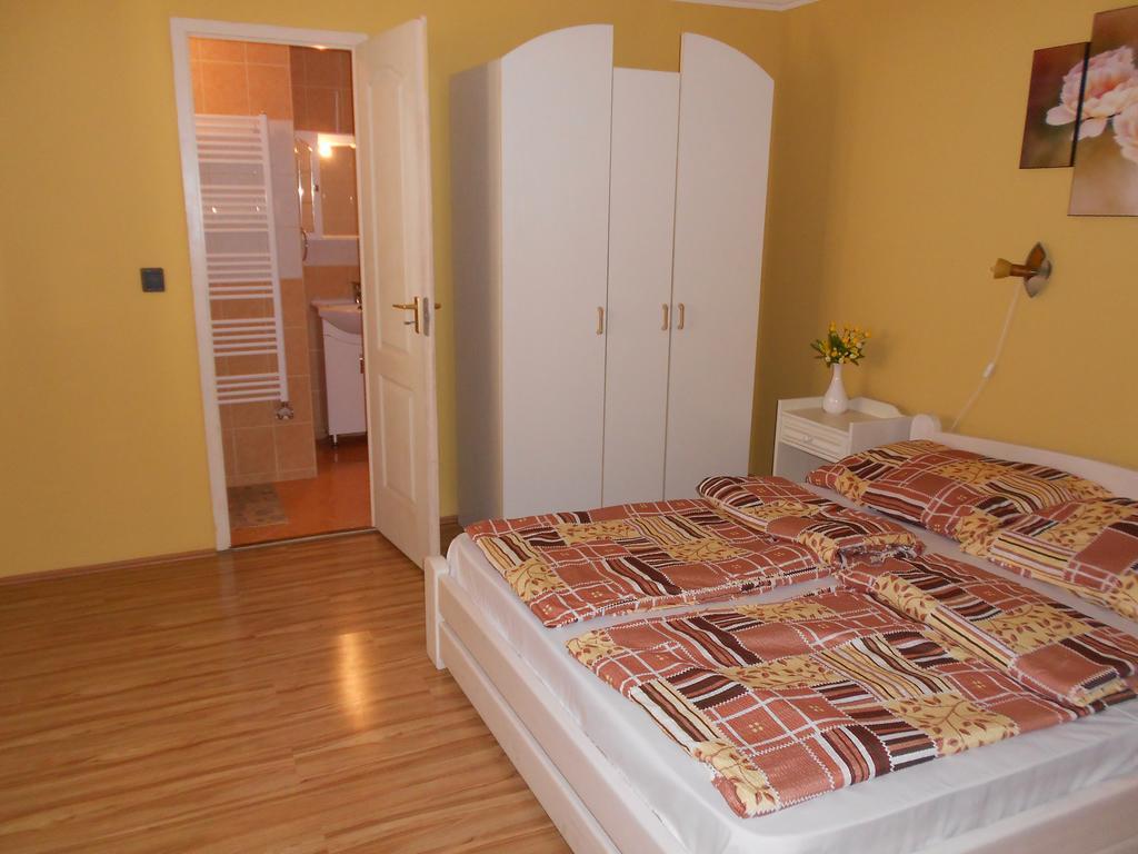 Bora Vendégház Eger Exterior foto
